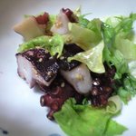 旅館　やまじん - たことレタスのオイルがけ