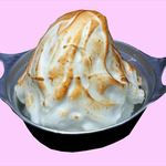 かき氷専門店　ドギャン - ・焼き氷（メープルシロップ付）　　800円
      「ミルク氷をマシュマロクリームで包み焼き」