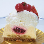 エーグルドゥース - シャンティ・フロマージュ（断面）