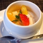 施家菜 - 杏仁豆腐