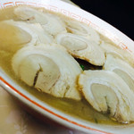 ラーメン六助 - チャーシュー麺    by M