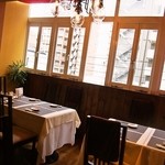 施家菜 - テーブル席