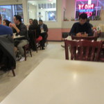 Pho 75 - 店内はお一人様も多し