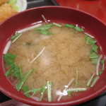 Shougetsu - わかめと水菜のみそ汁アップ