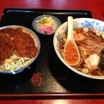 菊一 - 正油ラーメン400円とソースかつ丼650円の単品同士の組み合わせ