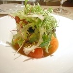 ル・ジャルダン・デ・サヴール - Le flan glace d'oursin gelee vinaigree de carotte salade de tomato