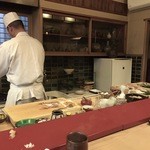 魚正 - 長男さんの後ろ姿