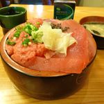 大和水産 - ネギトロ赤身丼（大盛）950円