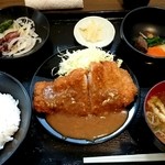 Egoma - 味噌かつ定食 972円
      