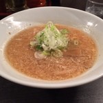 すみれ - ラー博は俺の社員食堂。  南北味噌半拉麺#BCMKR!二番勝負 其の壱 ミニ味噌ラーメソ！  安心の味噌ラーメソ。しかし今日は混んでいるなぁ