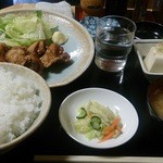炭火焼き鳥 鶴川 - 唐揚げ定食　730円