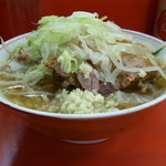 ラーメン二郎 - 『再訪』ラーメン（ニンニク）横から