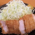 とんかつ 一 - 201603 一 ★ロースとんかつ（800円）★「左端・中央・右端」の断面をご確認下さい(^-^)/