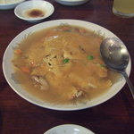 中華家庭料理 雲海 - カニ玉（735円）