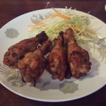 中華家庭料理 雲海 - 漢方手羽先唐揚げ（５本）420円※実際には５本入りです！食欲をそそる香りです！