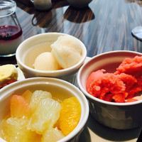 AWkitchen TOKYO 新丸ビル店 - ソルベは梨と苺