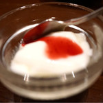 h Seiroya Gensan - デザートの杏仁豆腐