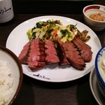 牛たん炭焼き 利久 - 