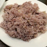 和牛熟成牛とシチリアワイン せいとう 本店 - 雑穀米（または白米か黒パン）