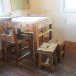 ほんとに、映画のロケに使われたテーブル