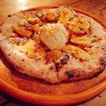 山岡ピザ - バナナシナモンピザは、デザートに！美味しすぎる〜！