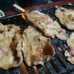 もつ焼き屋　岩田 - みんなで焼き焼き！