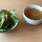 Morino Piza Rojji - ランチのサラダとスープ