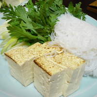 日本橋 伊勢重 - 豆腐･白滝･春菊