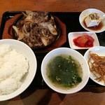 Yakiniku Yamaichi - 鉄板焼肉定食