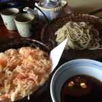 蕎麦処 多賀 - 桜海老のかき揚げ
            天ざる1枚盛り