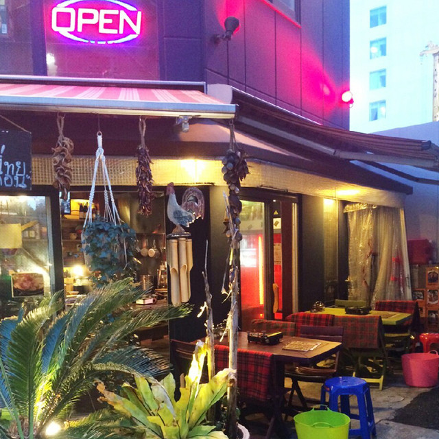 写真 タイ屋台 キョンキョン 大阪難波 タイ料理 食べログ