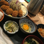 Yotsuya Fukutsuru - カキフライ定食＋卵５０円