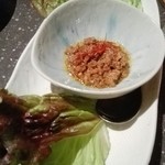 炭火藁焼 旬鮮 和み - 肉味噌レタス包み(4000円コース)