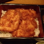 魚と創作料理 だん - 鶏のたれカツ重