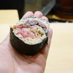 初音鮨 - 増し増し巻き