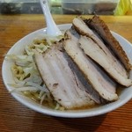 極太濁流ラーメン ら・けいこ - ラーメン(750円)＋焼き豚(360円)