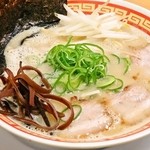 二刀流 - 料理写真:極とんこつラーメン　７8０円