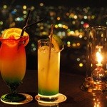 Sunset Lounge - カクテルと夜景