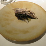 ライラ - 活け〆の真鯛、牡蠣のソース1