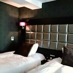 アルモニーアンブラッセ大阪  - シンプル、モノトーンの空間。