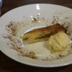 ダルバァッヴォ - 安穏芋のタルトとバニラアイス