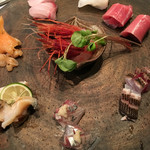 伊藤家のつぼ STAND SUSHI BAR - お刺身。2人分です。