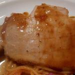 阪南洋風食堂クゥクゥ - ランチ：スペシャル　魚料理と肉料理のプレート　ポークソテーデミグラスソース