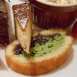 阪南洋風食堂クゥクゥ - ランチ：スペシャル　デザート盛合せ　チーズケーキ　和風抹茶と餡のケーキ