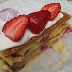 パティシエ イナムラ ショウゾウ - 苺のミルフィーユ