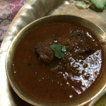 ストゥーパ - カレーは美味しい。でもマトンがかたい