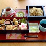 Teuchi Soba Fujiya - さくら弁当