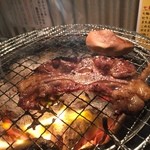 炭火焼肉ホルモン 徳臓 - 2016.3. テール着火