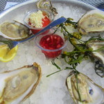 Tony & Joe's Seafood Place - チェサピーク湾産の生牡蠣6個