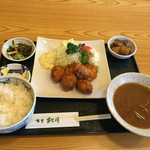 食堂 松月 - あんこう唐揚あげ定食 ９５０円
      浅利味噌汁 １５０円プラス
      ２０１６年３月３１日実食